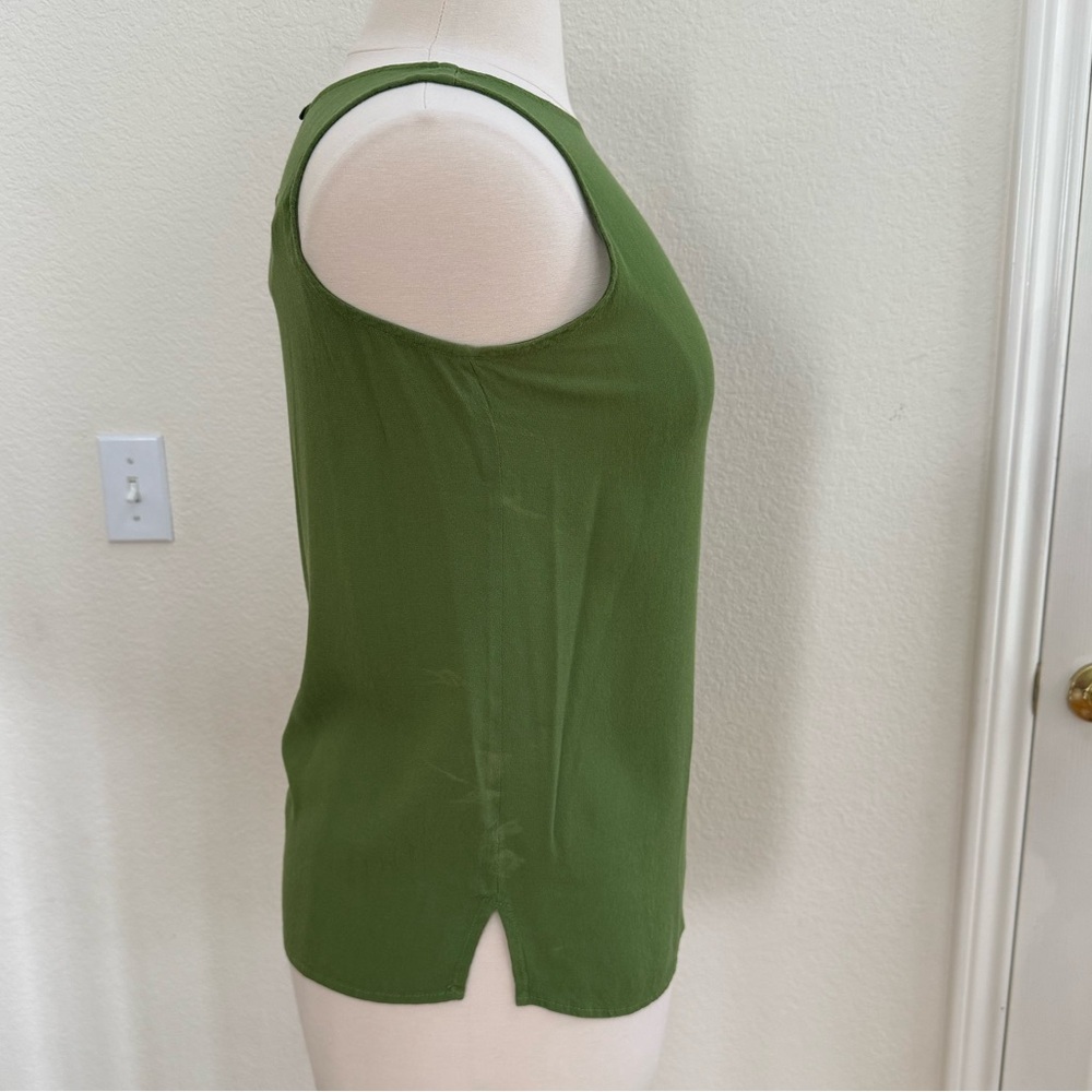 Lime Green Sleeveless Women's Top - Picture 4 of 5